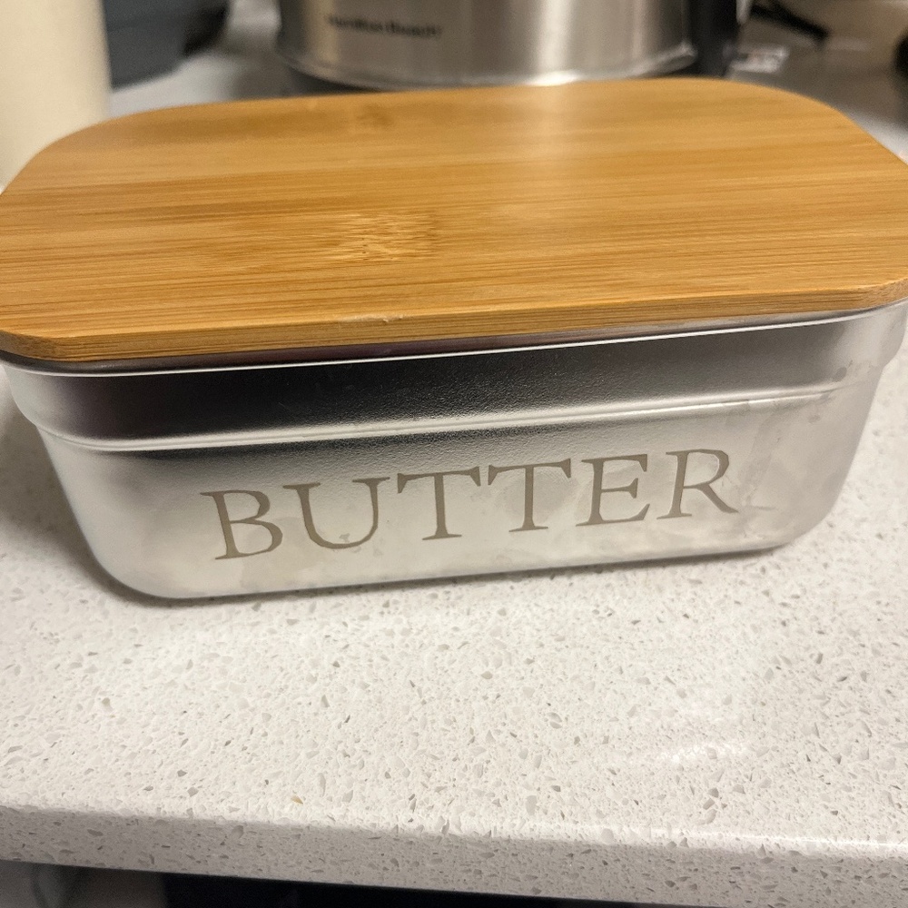 Butter dish